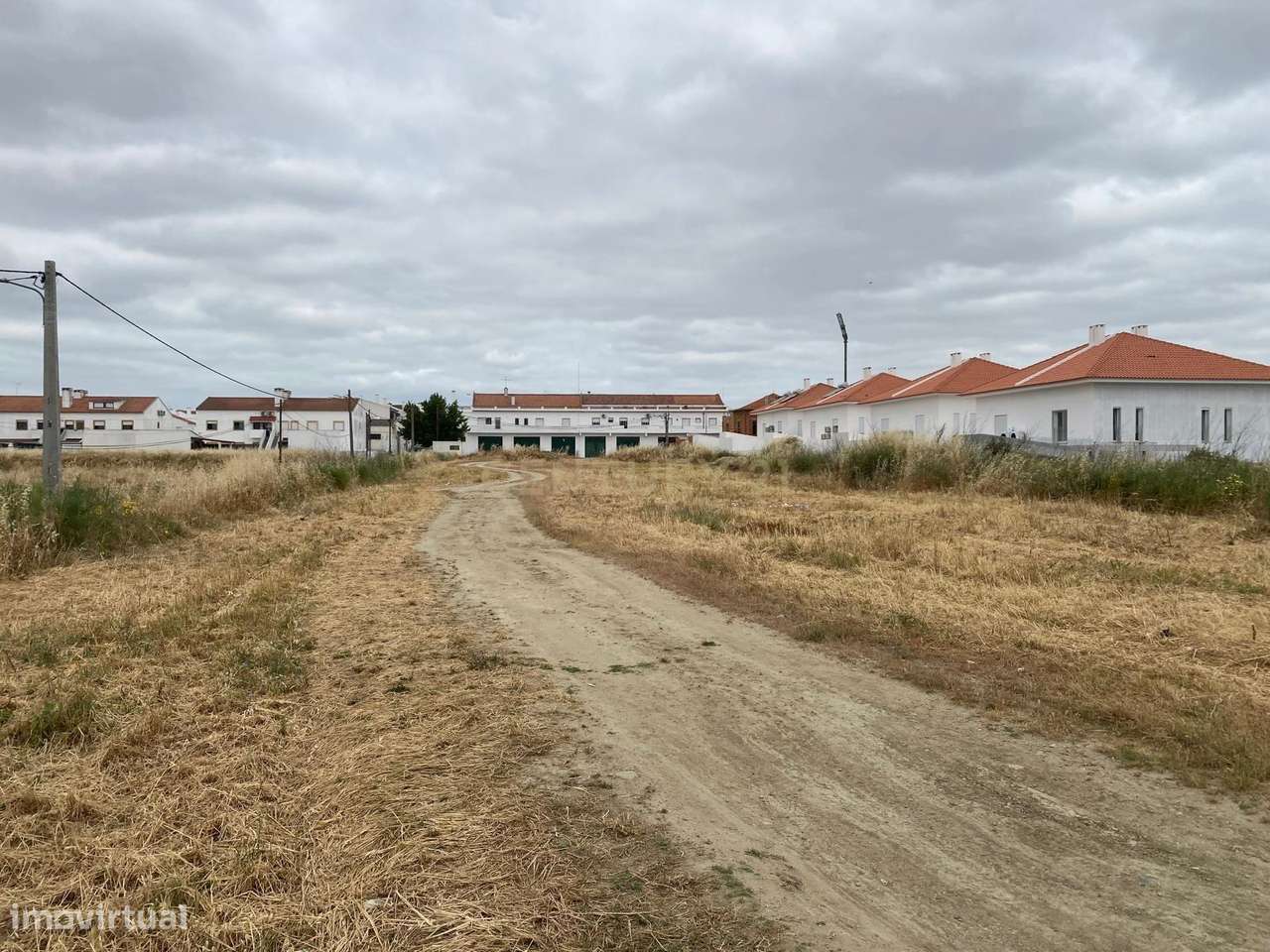 TERRENO COM PROJECTO APROVADO 18 LOTES PARA CONSTRUÇÃO DE MORADIAS EM  - Grande imagem: 3/28