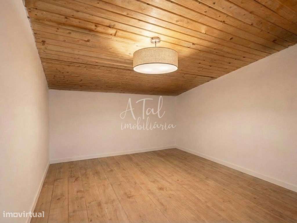 Moradia T3 Remodelada em Nisa-7