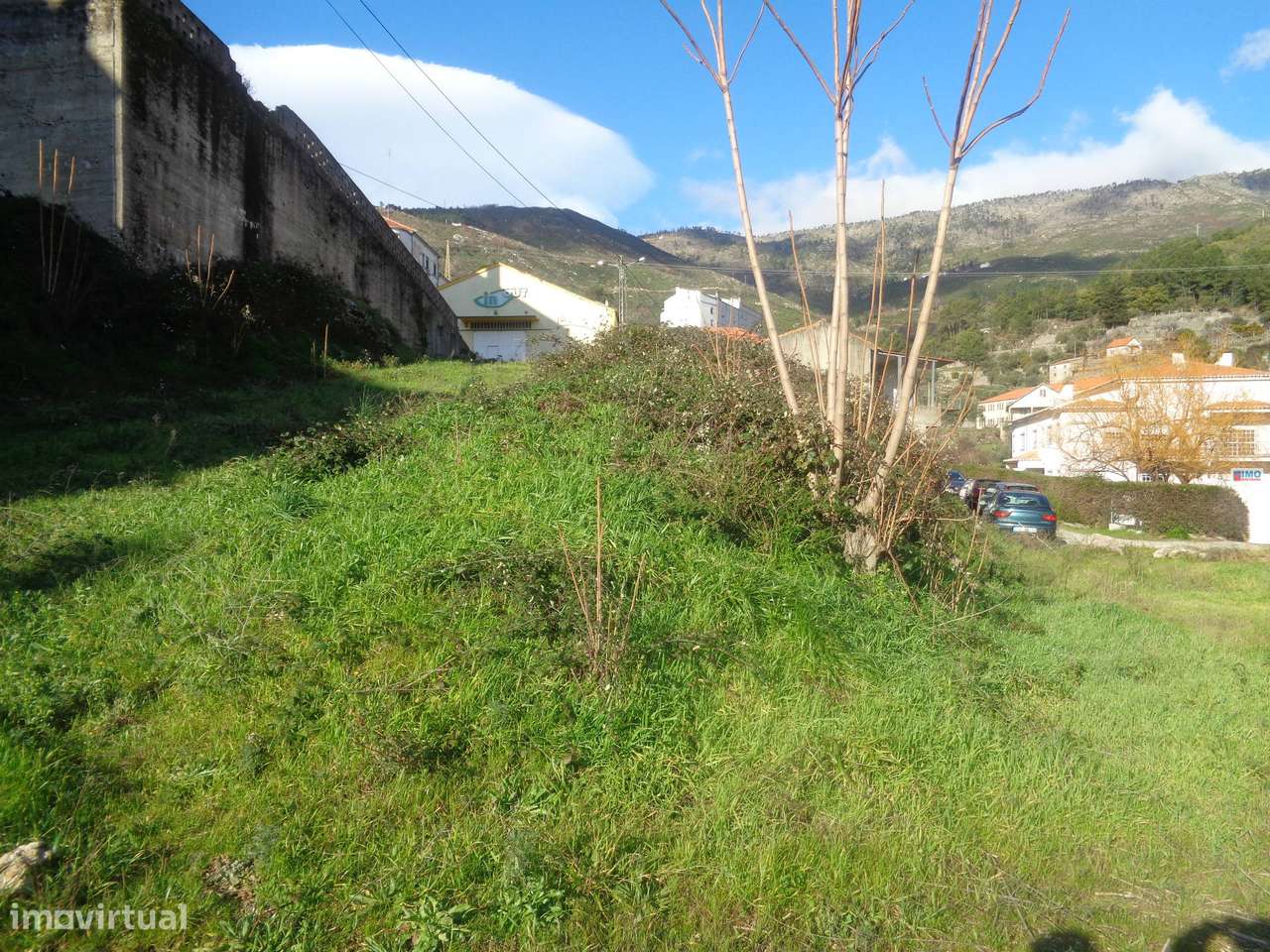 Terreno p/ Construção em Altura - Junto ao Sineiro - Polo IV - Grande imagem: 4/5