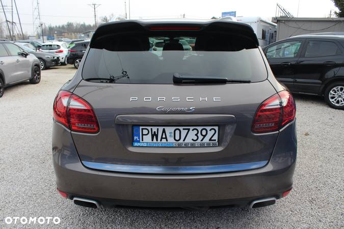 Porsche Cayenne S - 7