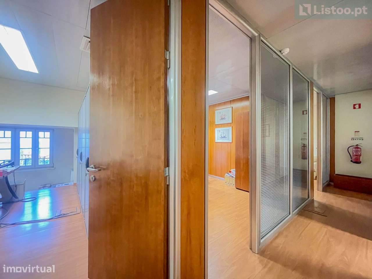 Escritório Mobilado, Recepção, 3 gabinetes + sala de reunião, e com ga - Grande imagem: 4/21