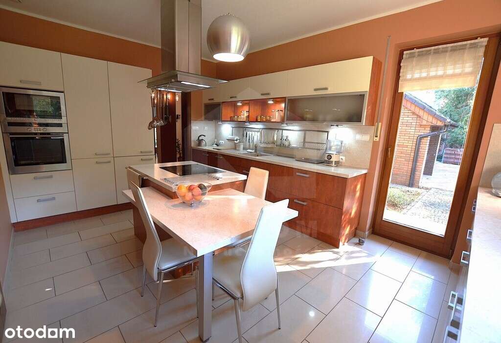 Wyjątkowy dom z atrium-10