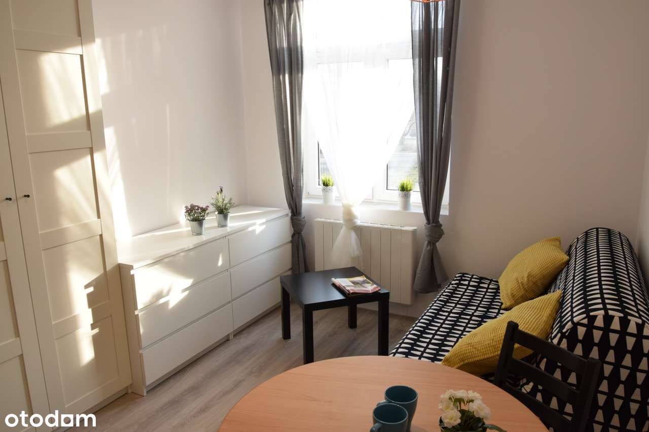 Mała kawalerka w centrum Katowic  Plac Ogród Dworcowy 6 - Pełny obrazek: 4/7