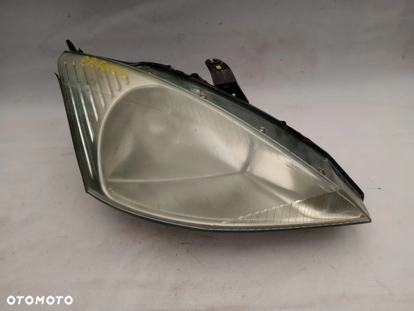 Lampa Przednia Prawy Przód P.P. Ford Focus MK1 98-01 - 2