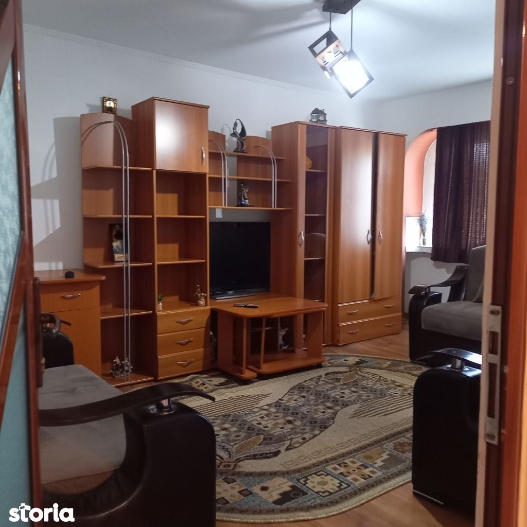 Vând apartament cu 2 camere, Mioveni -Robea