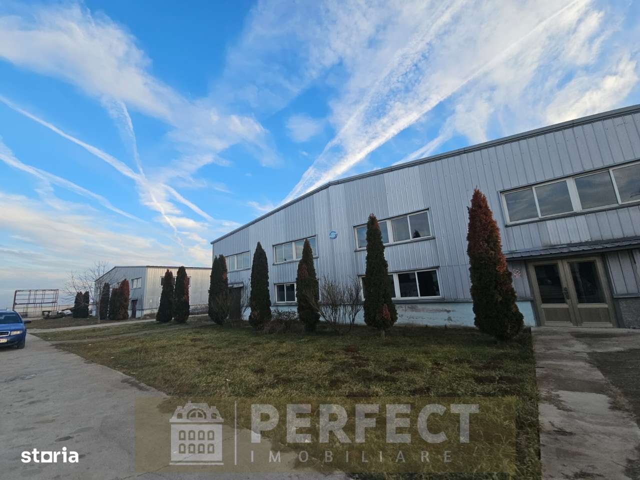 Hale industriale 2 x 1920mp DN1 de inchiriat la 3.9 euro/mp neg. - Imagine principală: 5/17