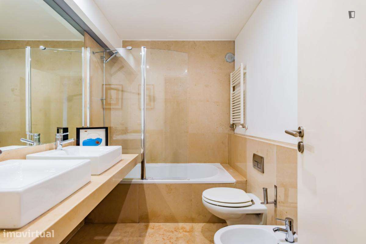 Apartamento com 2 quartos - localizado em Chiado Lisbon - Grande imagem: 3/33