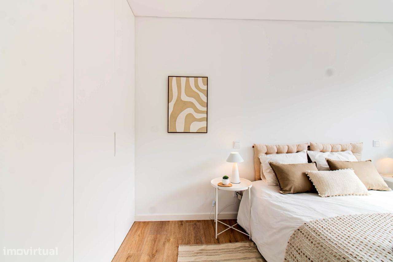 T2 NOVO COM VARANDA E GARAGEM - PRONTO A ESCRITURAR-10