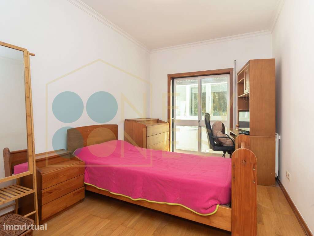 Apartamento T4 com 150m2 junto à Estrada das Machadas | Setúbal-17