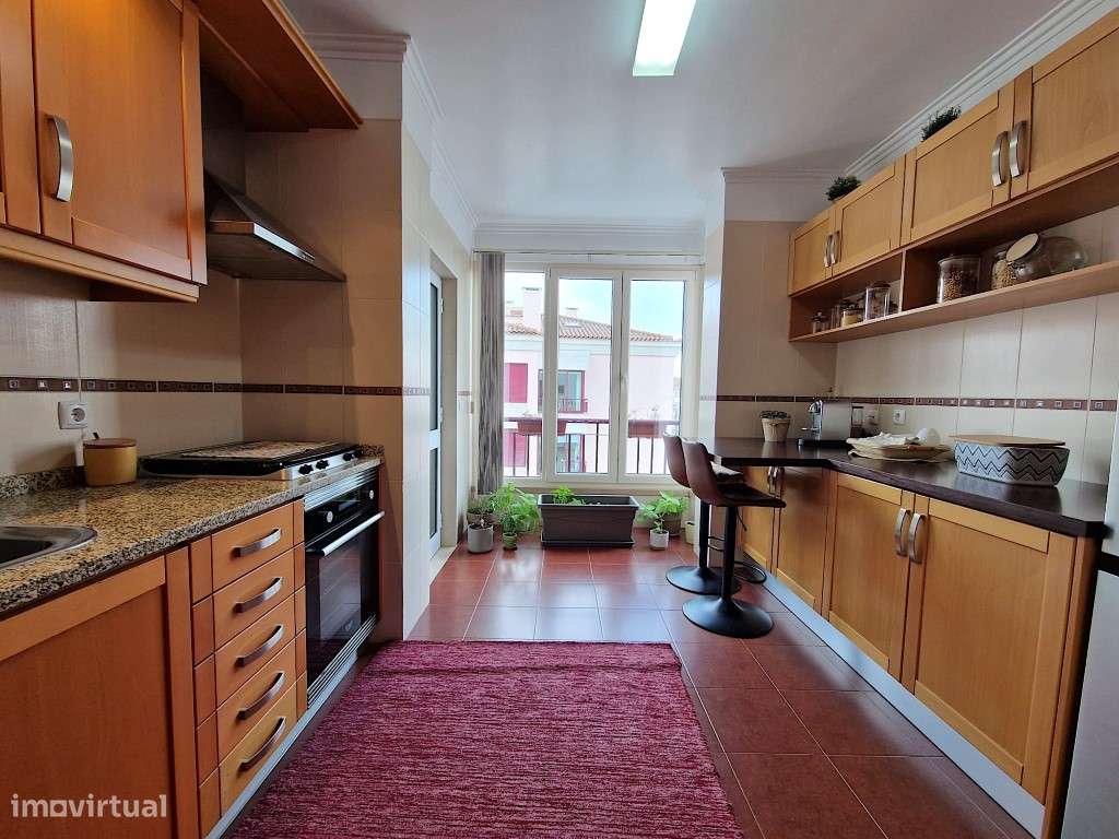 Apartamento T3 em Sesimbra com boas áreas-26