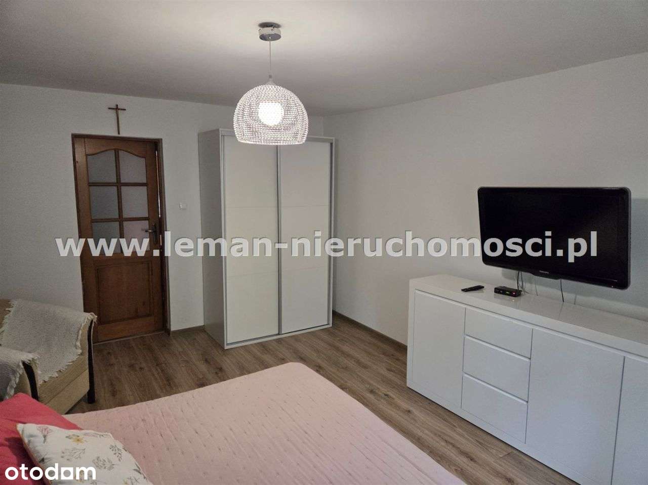 Siedlisko z prywatnym stawem, lasem i gruntami-7