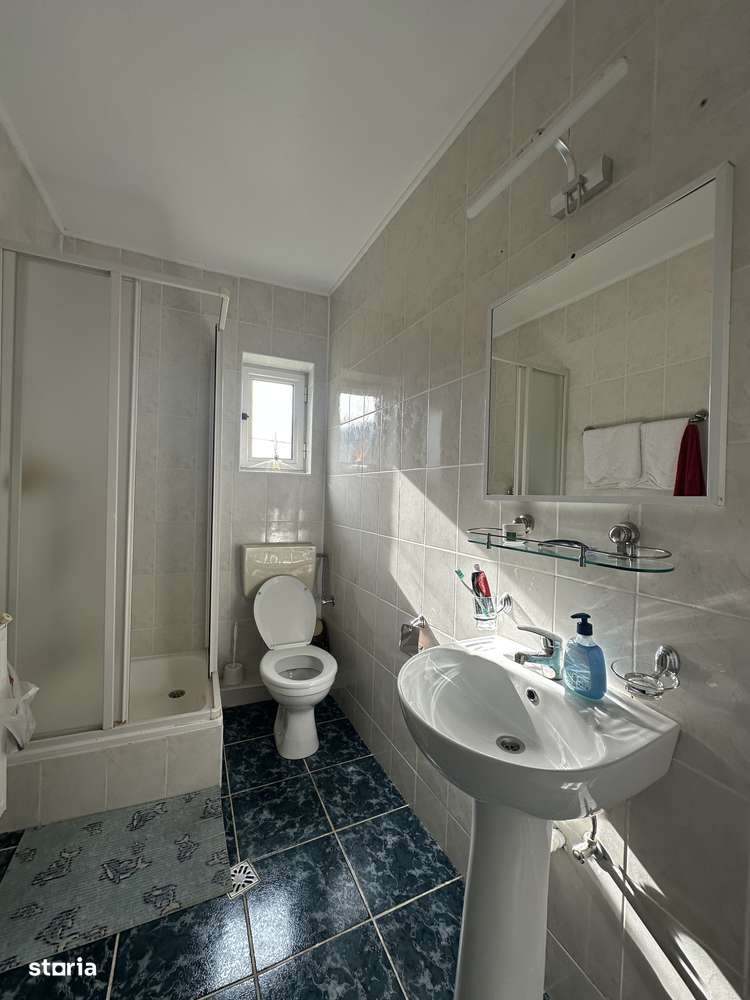 Agentia imobiliara VIGAFON vinde pensiune-casa de vacanta Predeal-9