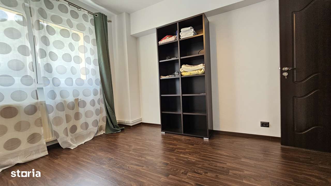 Apartament 2 camere Racadau,decomandat,etajul 3,liber 121000 Euro - Imagine principală: 5/8