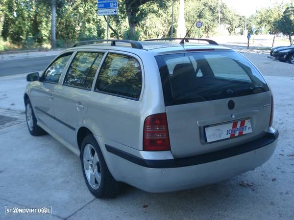 Skoda Octavia Break 1.9 TDi Nature II - 4