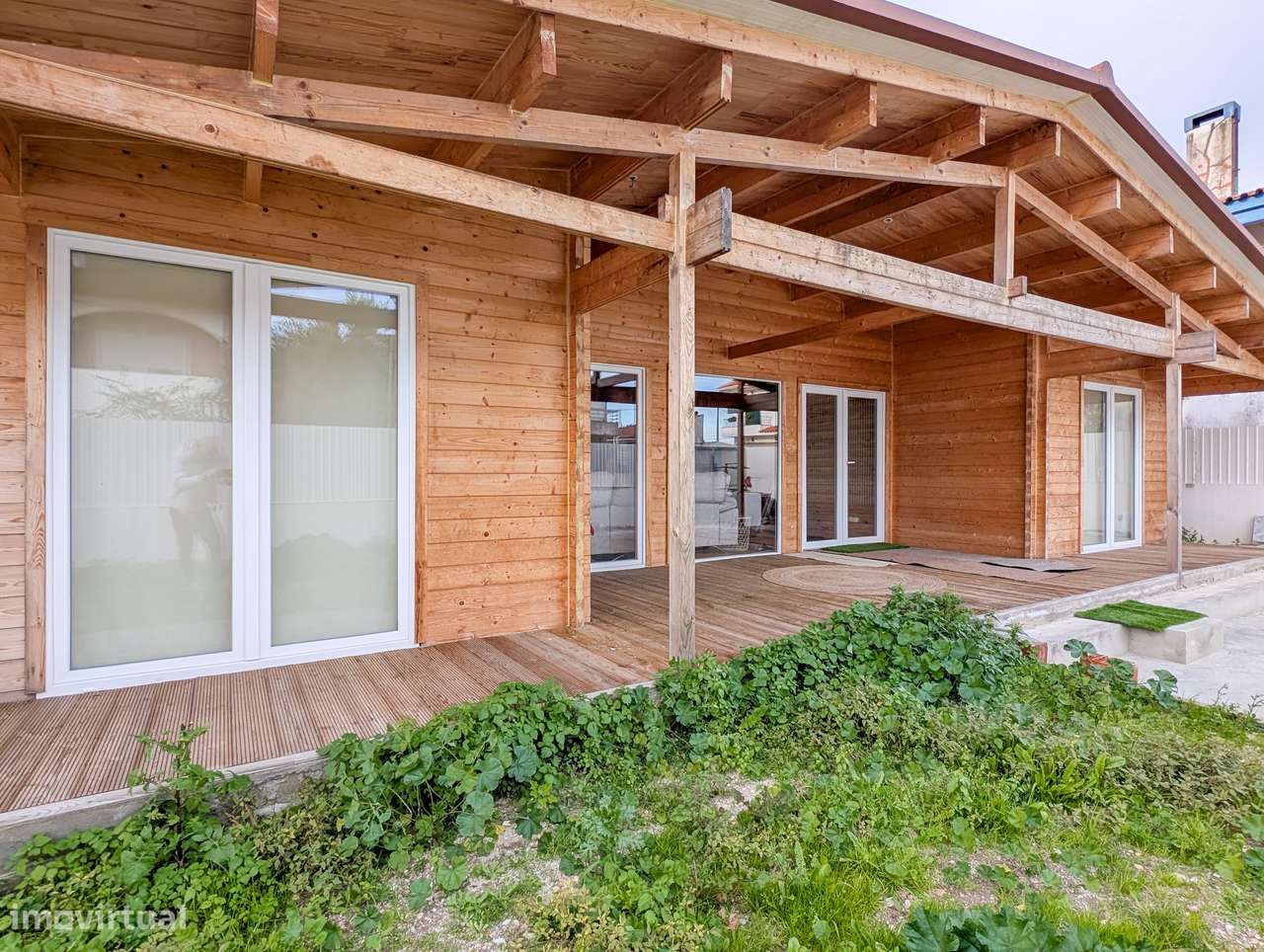 Terreno de 300 m² com moradia T4 em madeira – Charneca de Caparica - Grande imagem: 5/33