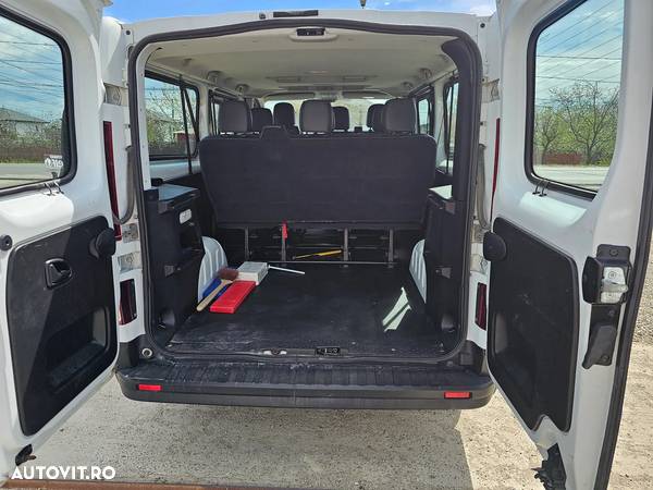 Renault Trafic - 14