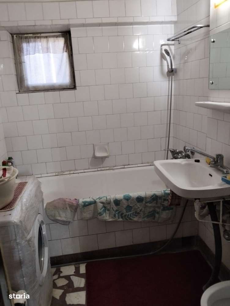 Apartament Piata Mica , etaj 2   , decomandat-5