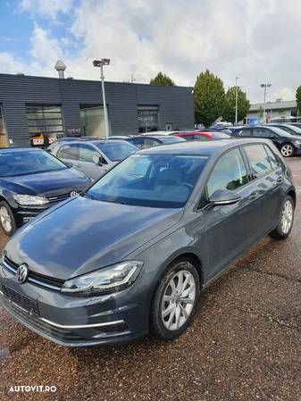 Volkswagen Golf 2.0 TDI Highline - 1