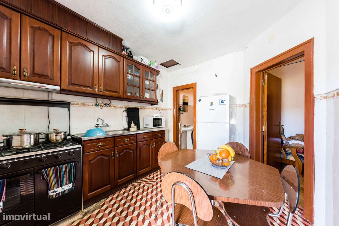 MORADIA T1 + ANEXOS E TERRENO | BEMPOSTA | ABRANTES-28