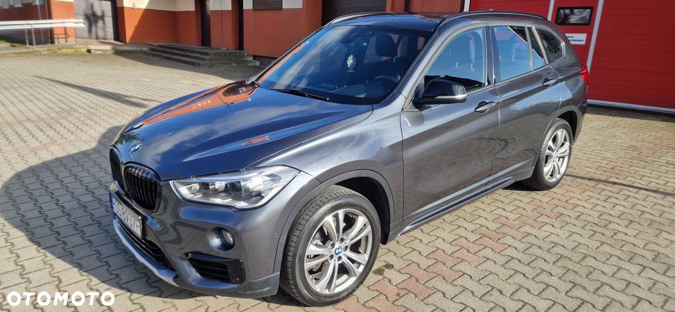 BMW X1 sDrive18d Sport Line - 13