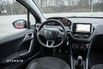 Peugeot 2008 1.2 Pure Tech Style S&S - 23