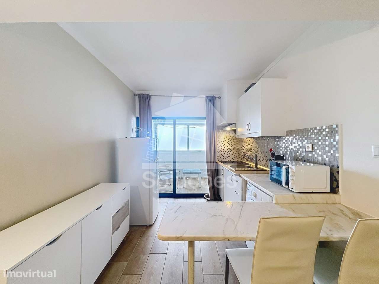 Apartamento T1 na Praia da Rocha - Grande imagem: 2/12