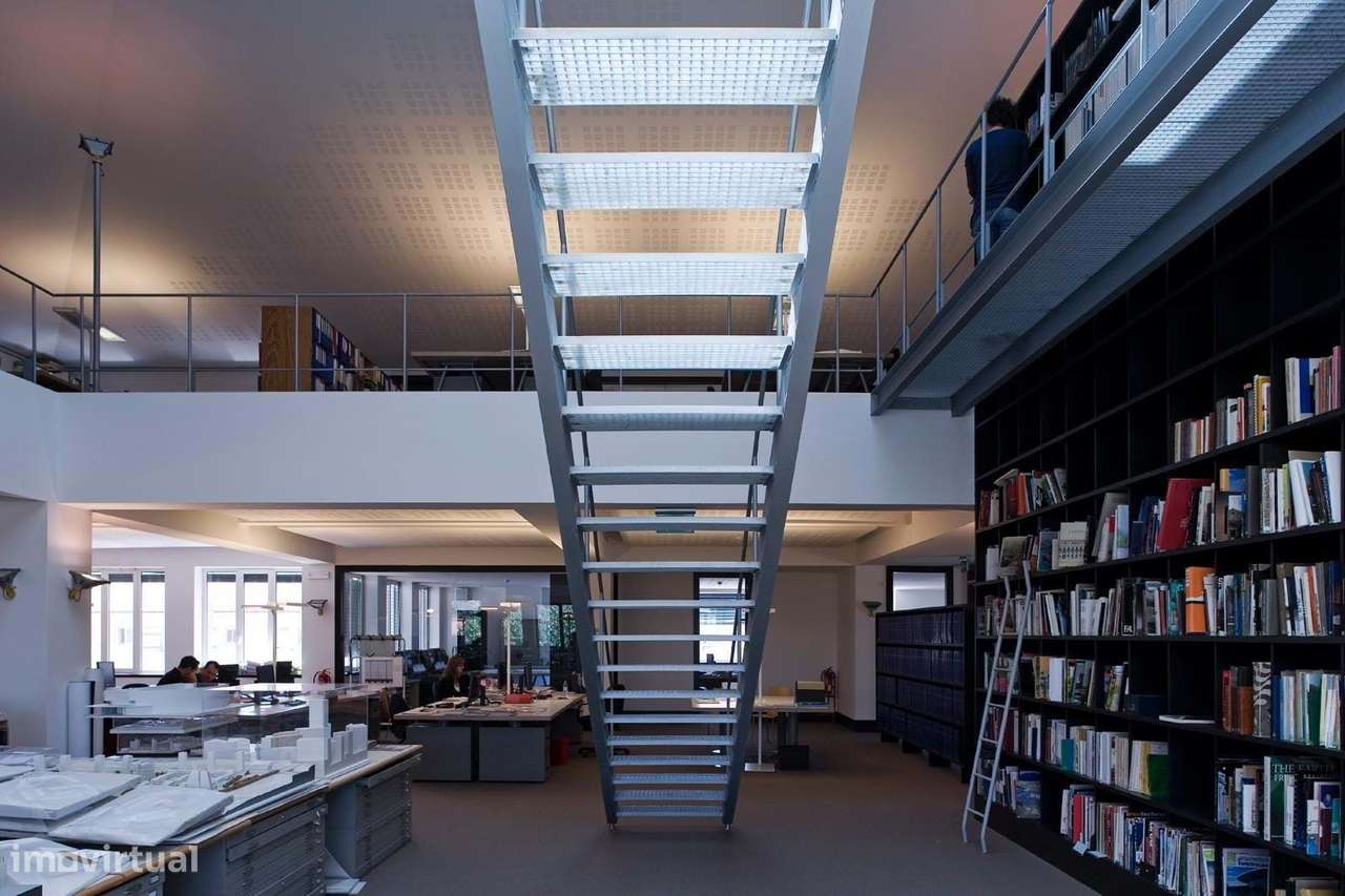 Escritório com 2 pisos e terraço na Av. do Brasil, Lisboa - Grande imagem: 3/20