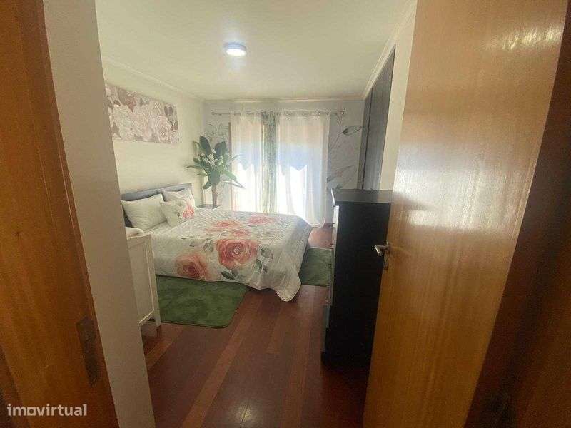 Vende-se vivenda T4 - Grande imagem: 5/12