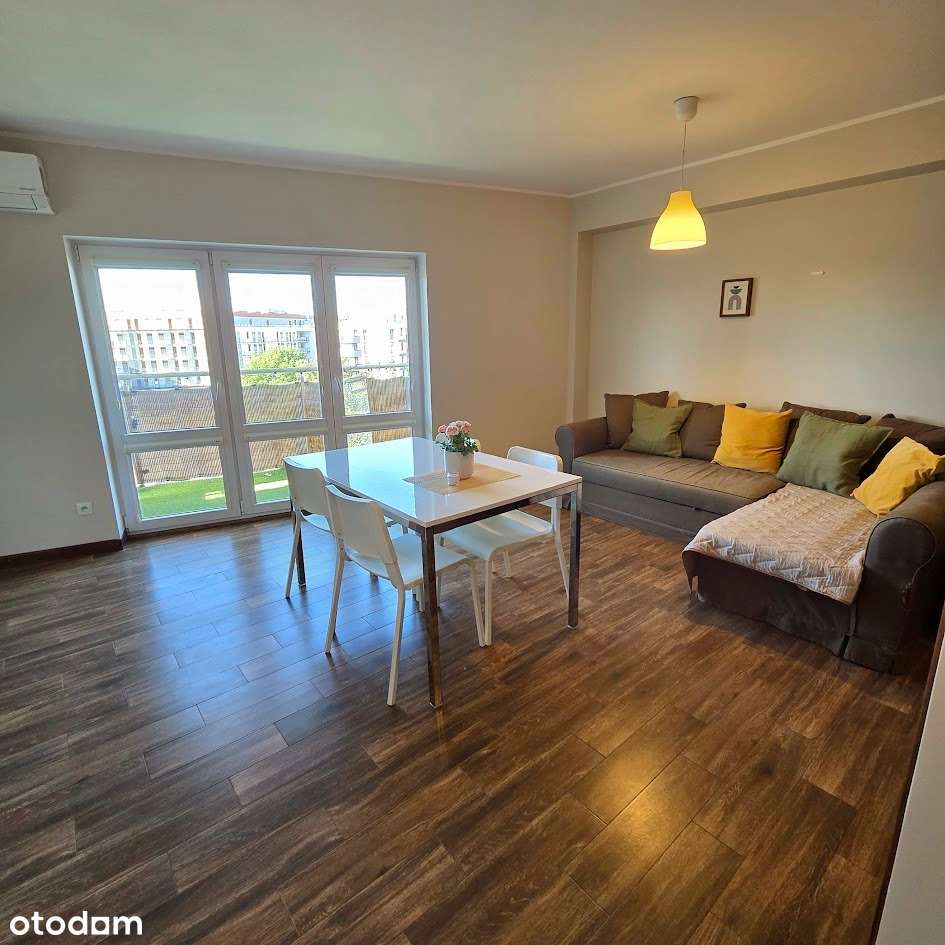 Kawalerka z wydzieloną sypialnią - balkon-klimatyzacja ul.Milczańska 1-3