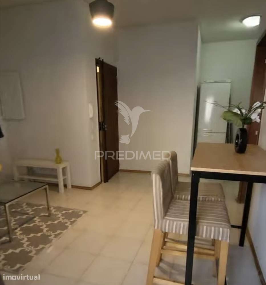 Apartamento T1 com Varanda Fechada junto ao Bonfim – Setúbal-29