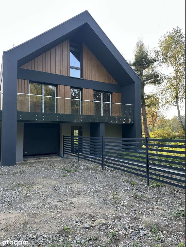 Dom, w którym się zakochasz od pierwszego wejrzenia, cisza, spokój,las-0