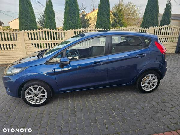 Ford Fiesta 1.25 Ambiente - 1