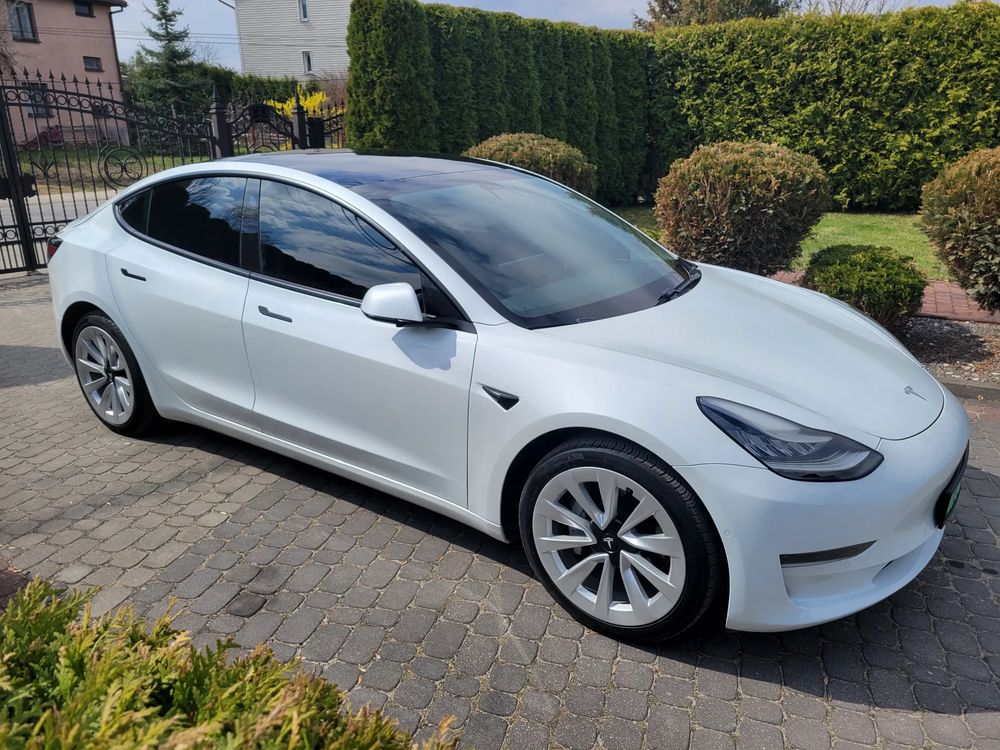 Tesla Model 3 2021