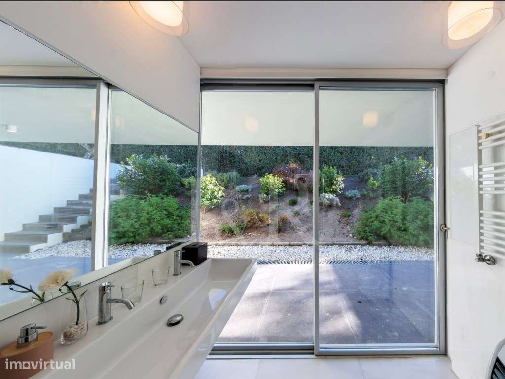 Moradia T4 com jardim e piscina junto à Lagoa de Óbidos-8