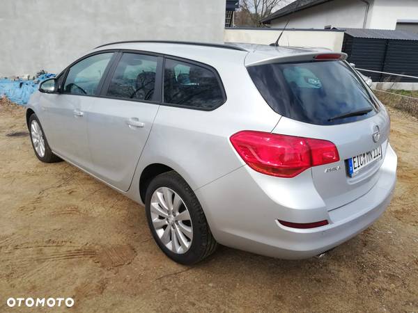 Opel Astra 1.4 Turbo Sports Tourer Design Edition - 6