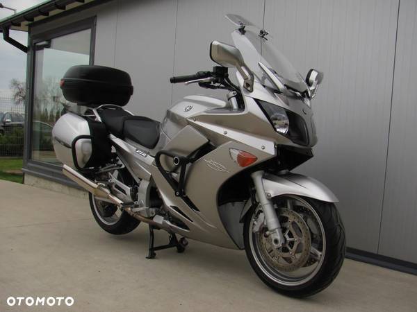 Yamaha FJR - 1