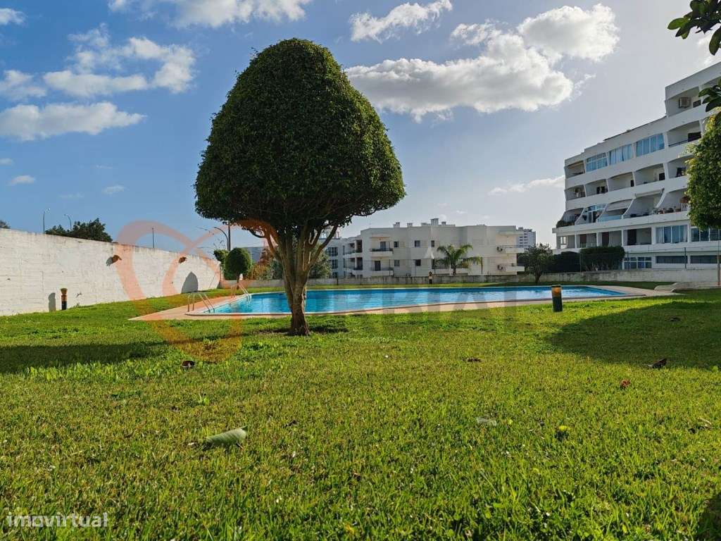 Apartamento T2 para venda com vista mar e piscina em Albufeira-24