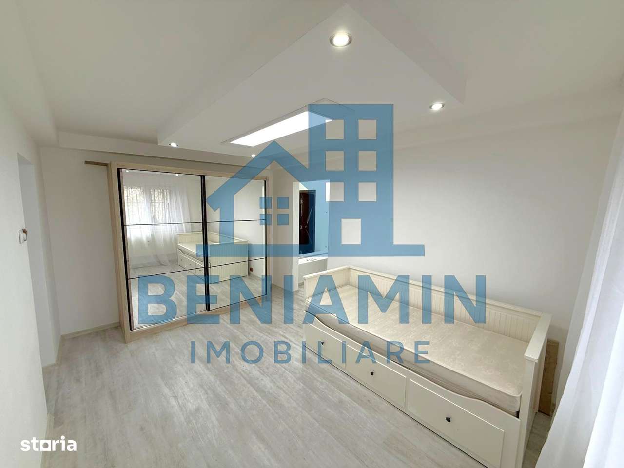 3 Camere-Parter-McDonald's-Renovat-Anvelopat-Mobilat-Zona Excelenta - Imagine principală: 4/10