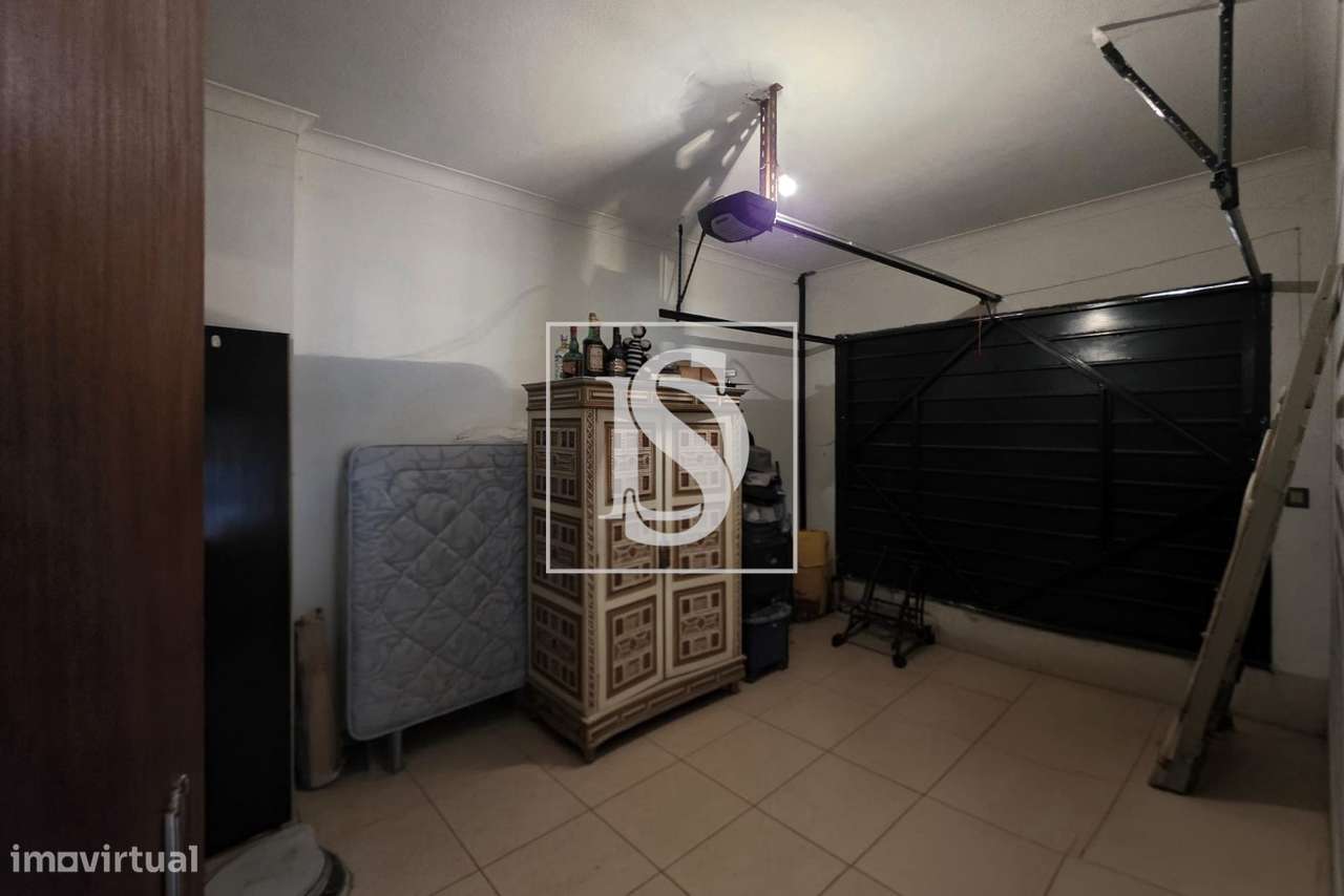 Moradia T6 no centro de Tondela-24