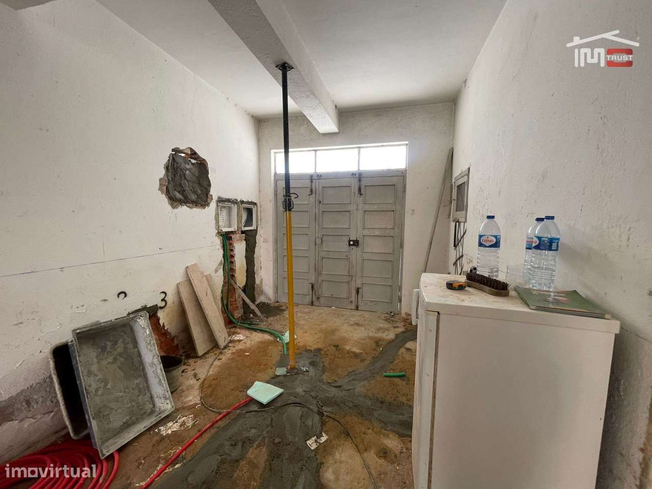 T3 Totalmente Remodelado com Suite e Varanda no Alto do Seixalinho-11