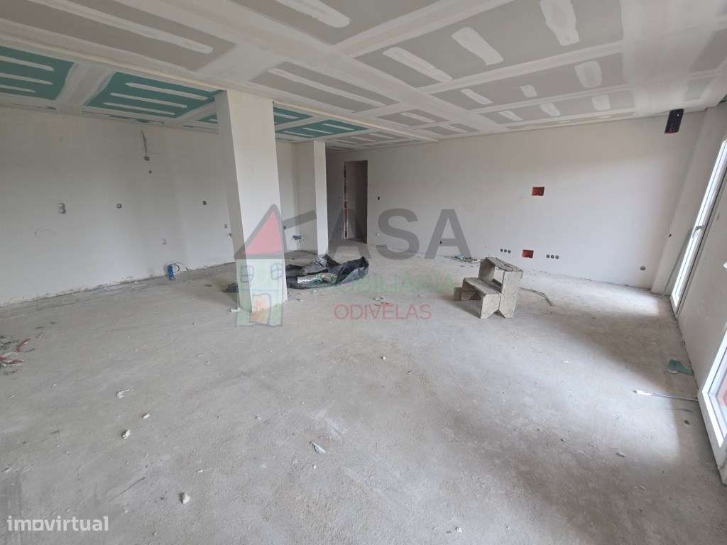Apartamentos T2 e T3 em Caneças-8