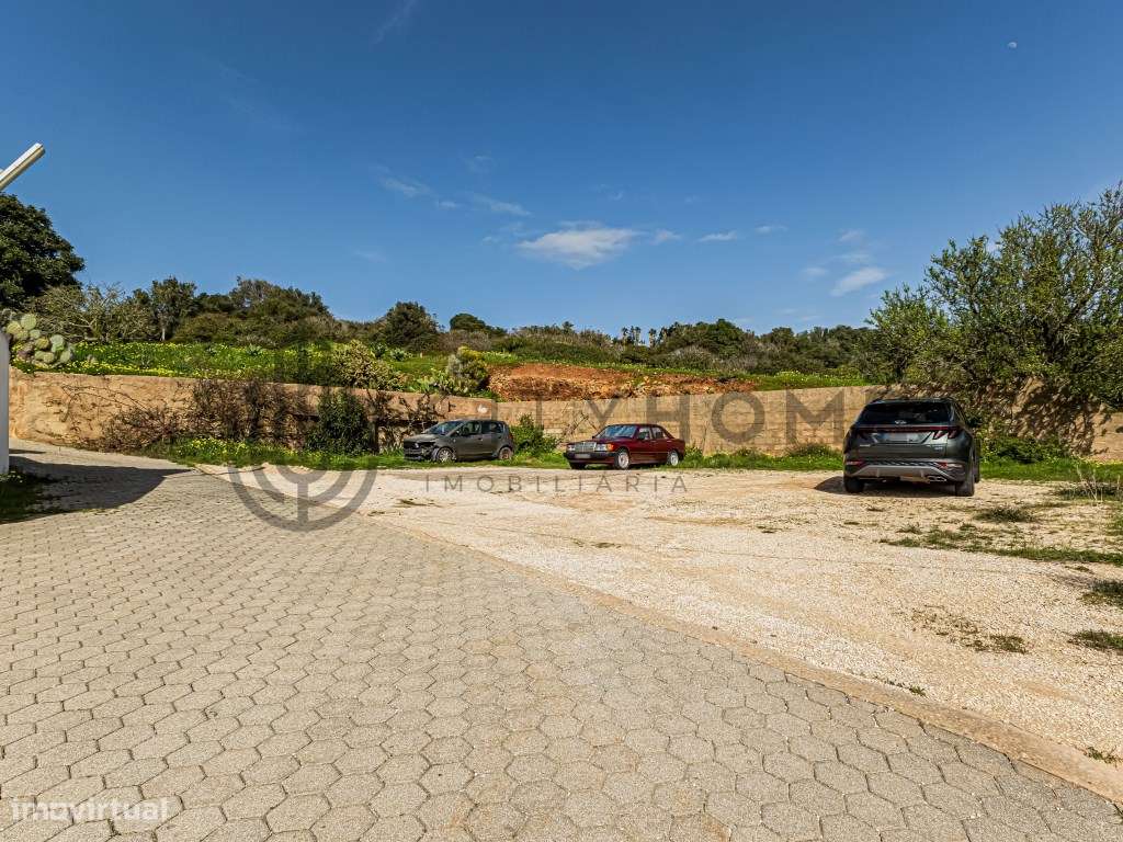 Moradia T3 e Apartamento T2 com Restaurante no Burgau-44