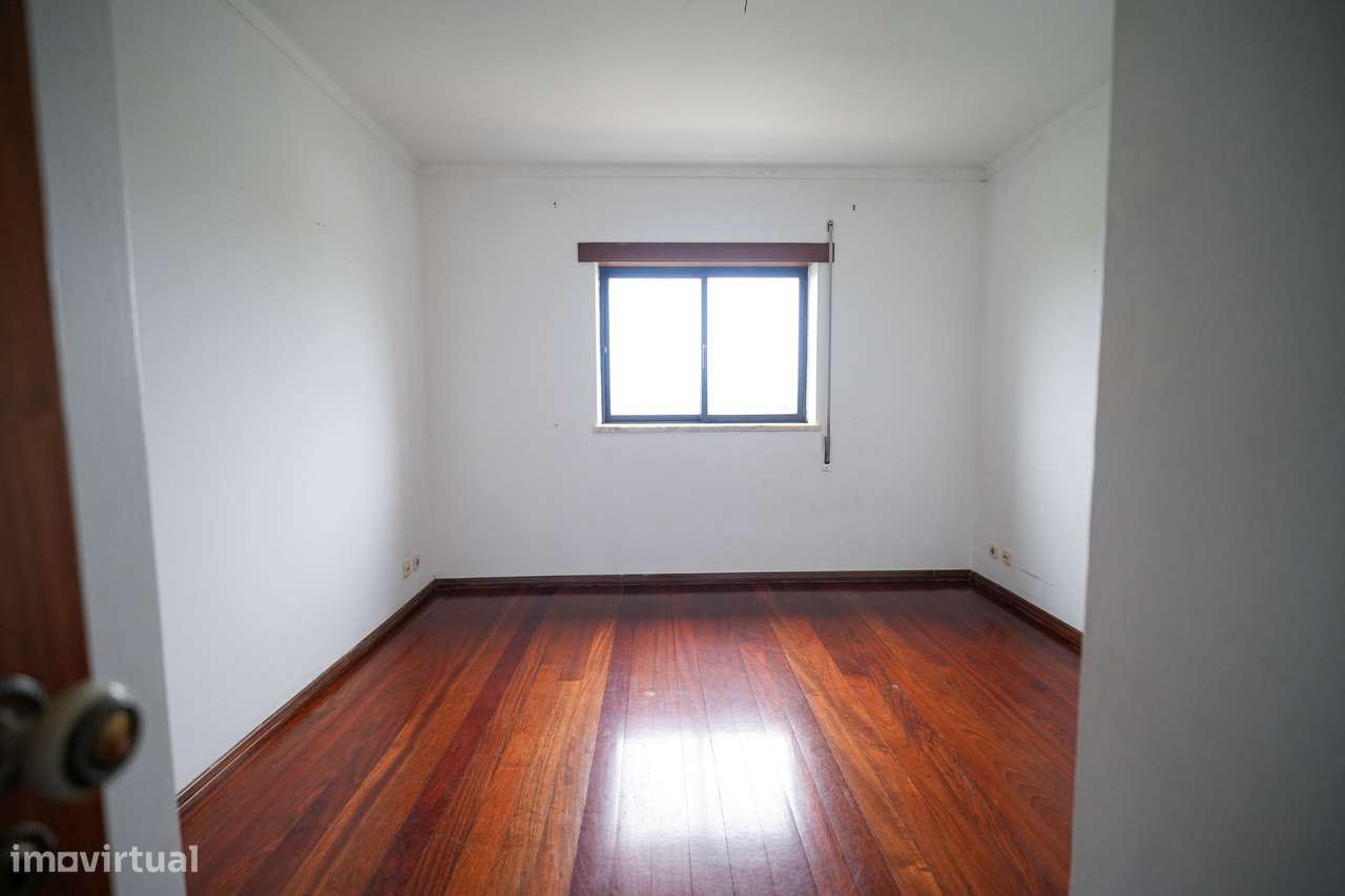 Apartamento T4 em excelente estado de conservação - Grande imagem: 5/19