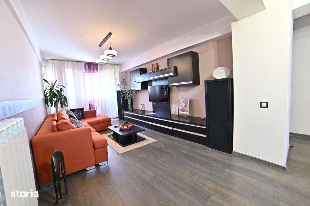 Apartament de Vanzare, Suprafata generoasa -  complet utilat/mobilat,-0