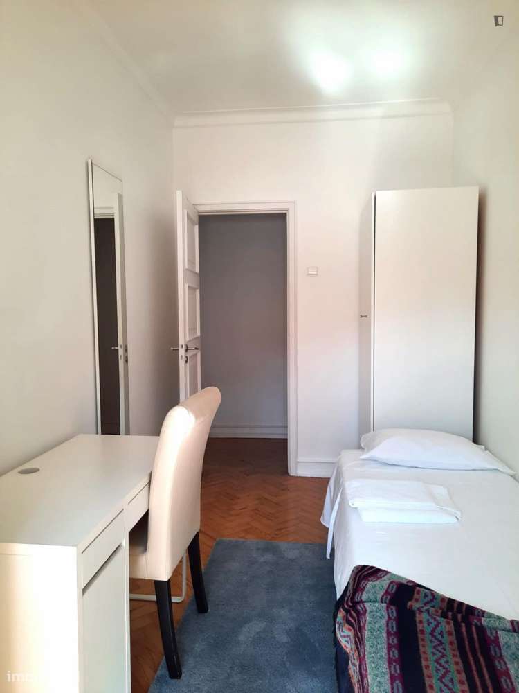 Quarto - localizado em Entrecampos Lisbon - Grande imagem: 5/7