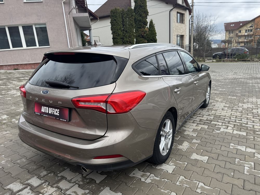 ford focus   1 0 ecoboost active business