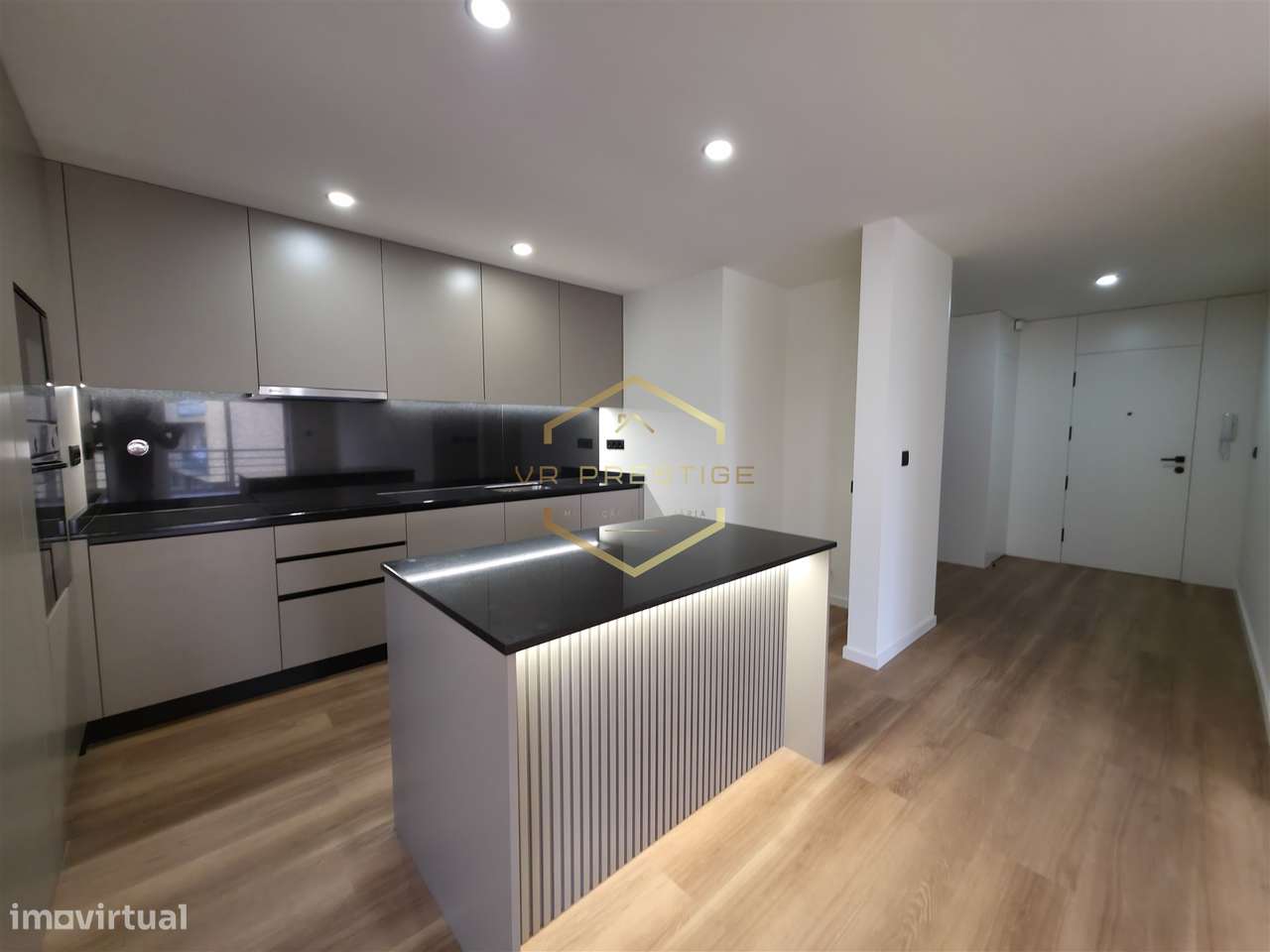 Apartamento T3 Venda em Póvoa de Varzim, Beiriz e Argivai,Póvoa de Var-1