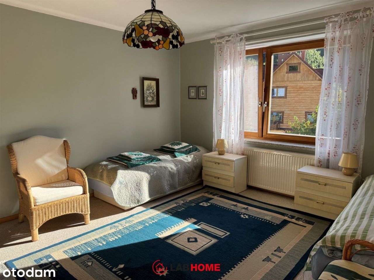 Baśniowy dom pośród granatowych gór-13