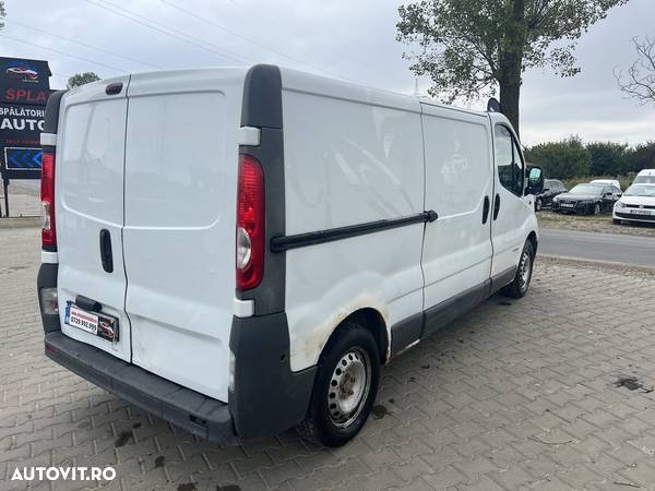 Renault Trafic - 4