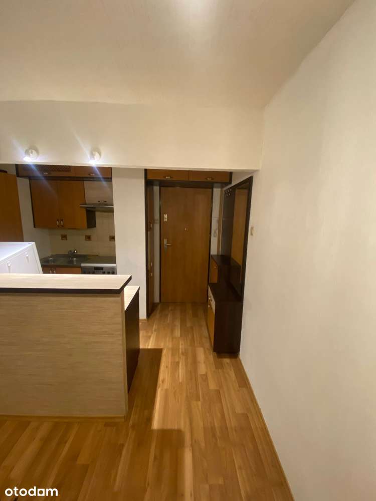 Kawalerka|BISKUPIN|4 Piętro|Gotowe do wprowadzenia|Blisko UM, PW, AWF|-5